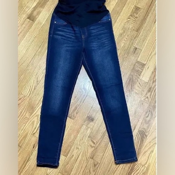 Celebrity Pink Skinny Full Coverage Maternity Jeans, Size xl- Women | - Picture 1 of 7